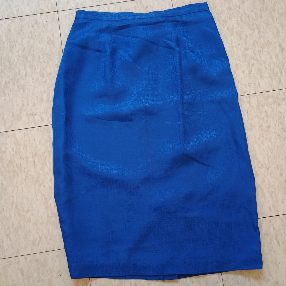 VTG Royal Blue 100% silk pencil skirt, 10P, business casual, silk skirt